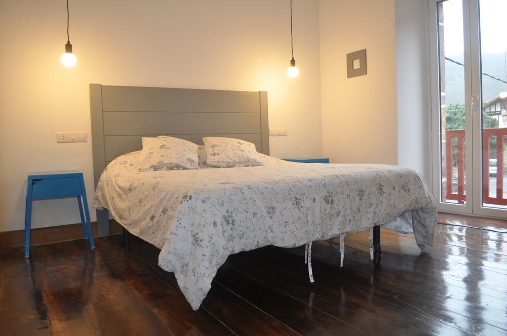 Hostal Auzoa Bera  Esterno foto